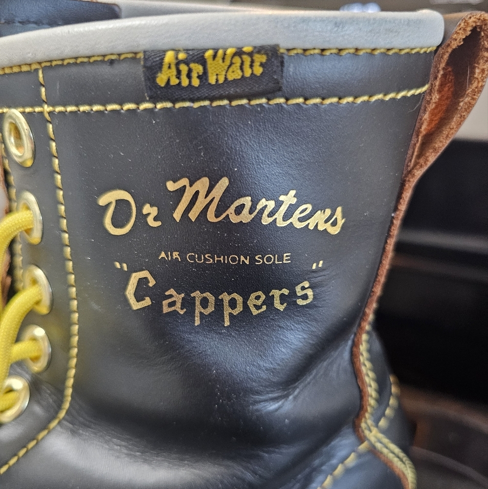 Dr Martens 8 Eye "Capper" Boots